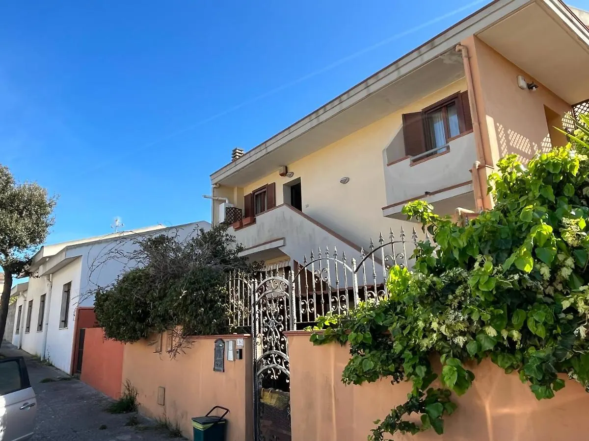 Charlotte Apartment - For family&groups Porto Torres