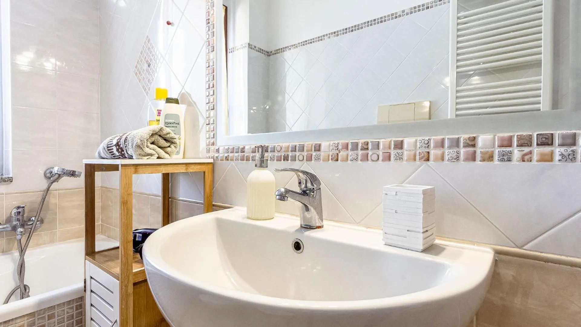 Charlotte Apartment - For family&groups Porto Torres